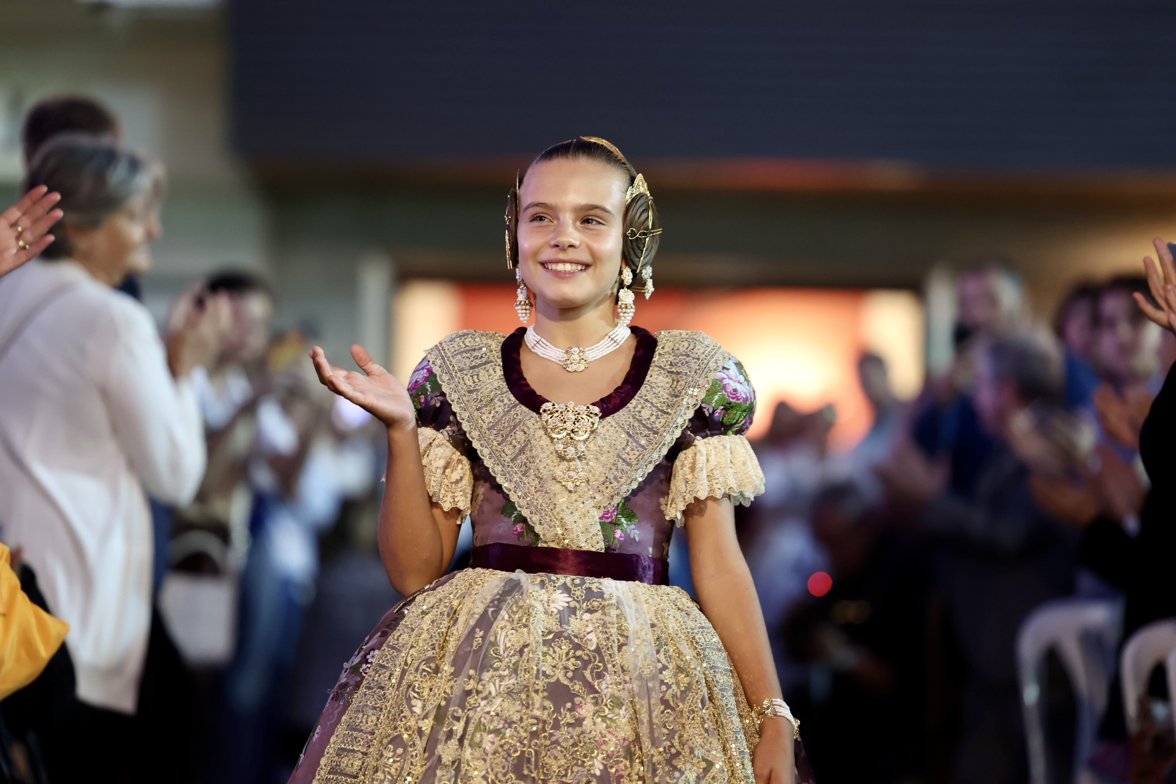 Manteletas de fallera Artesanía Viana