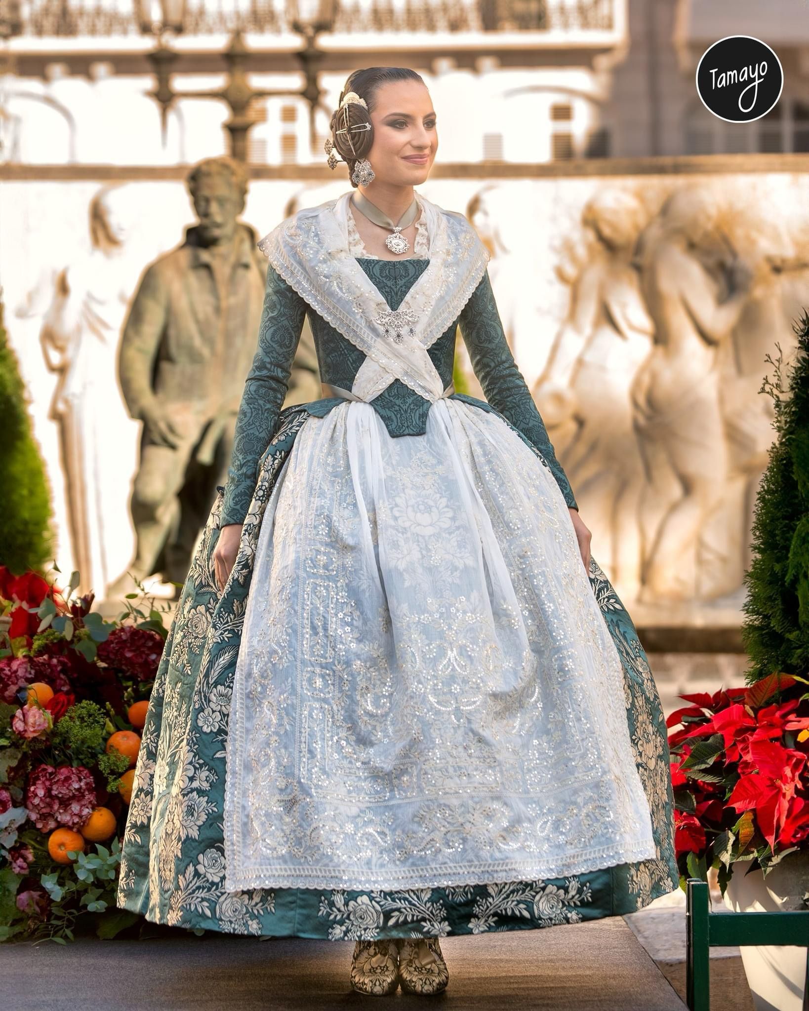 Manteletas de fallera Artesanía Viana