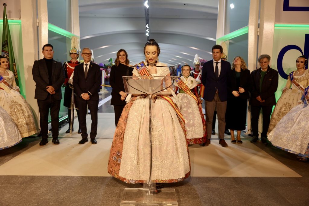 manteletas de fallera Artesanía Viana