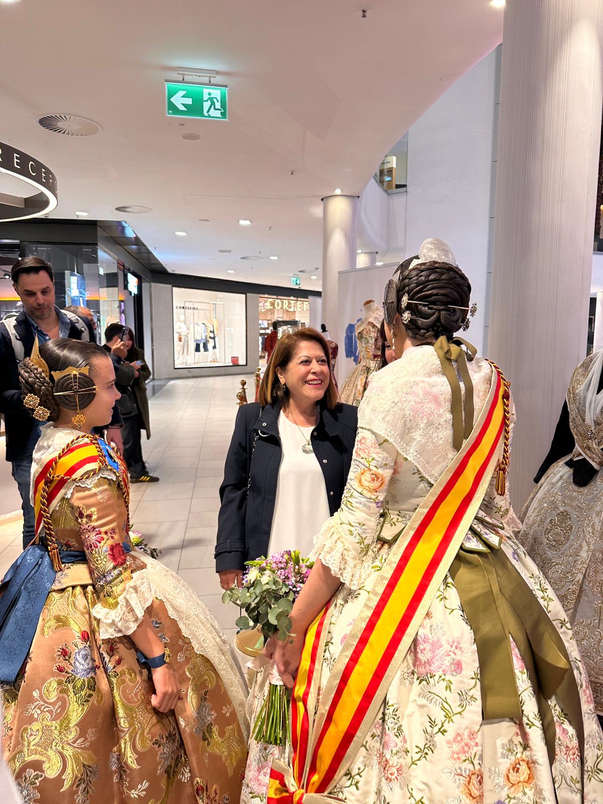 manteletas de fallera Artesanía Viana