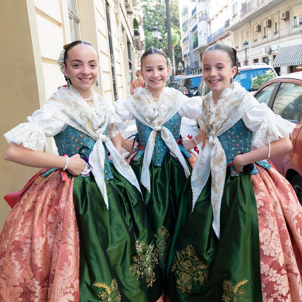 manteletas de fallera Artesanía Viana