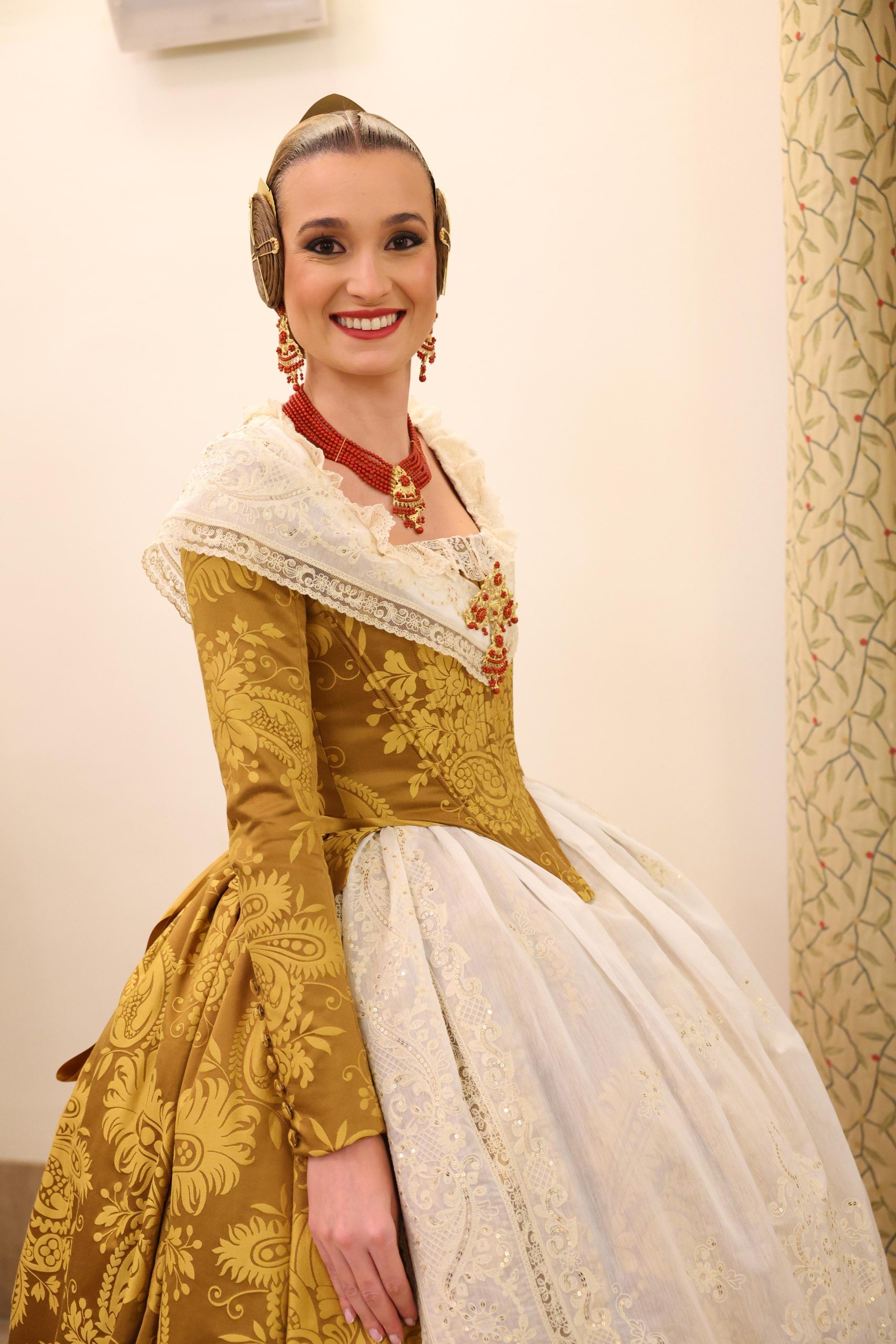 manteletas de fallera Artesania Viana