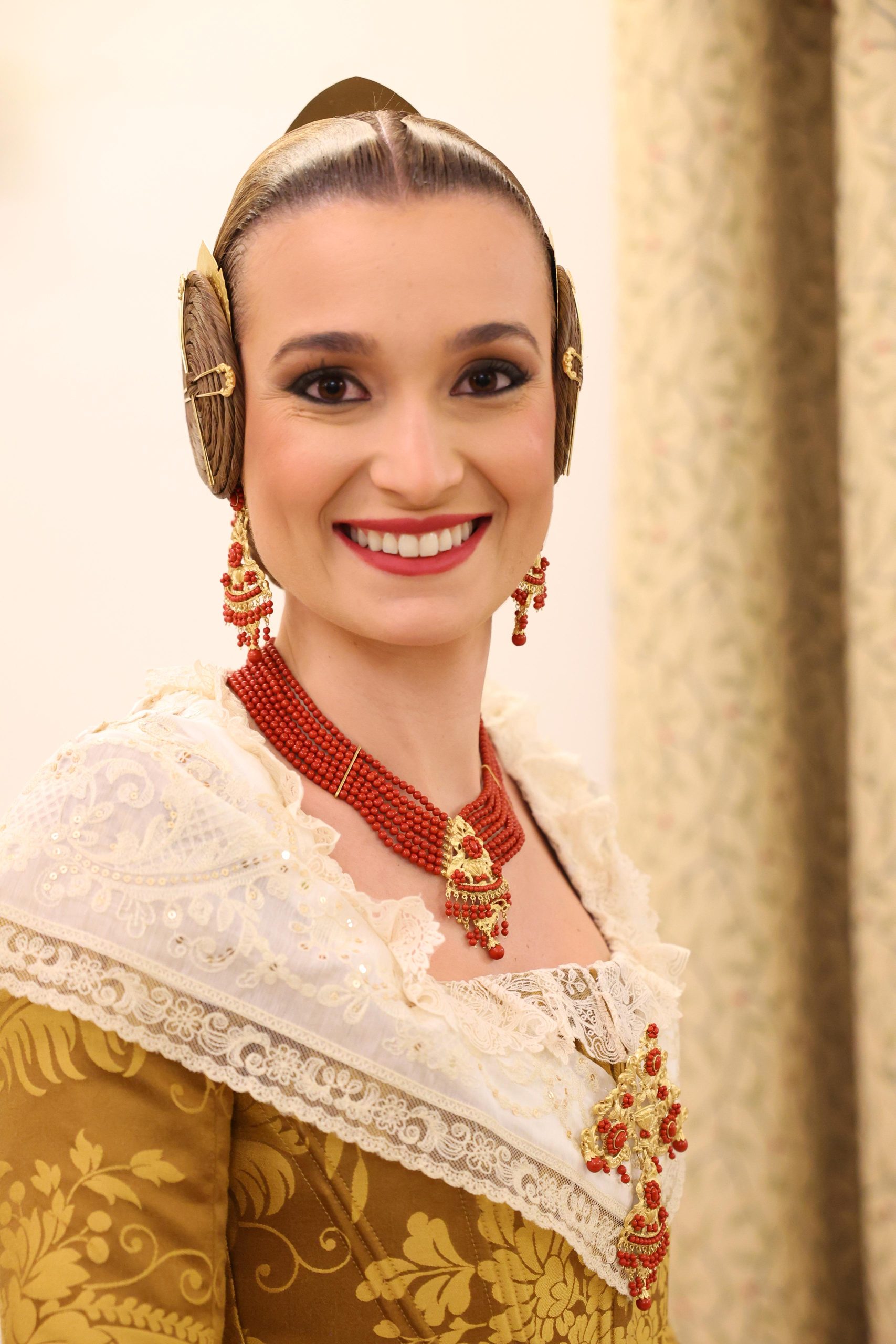 manteletas de fallera Artesania Viana