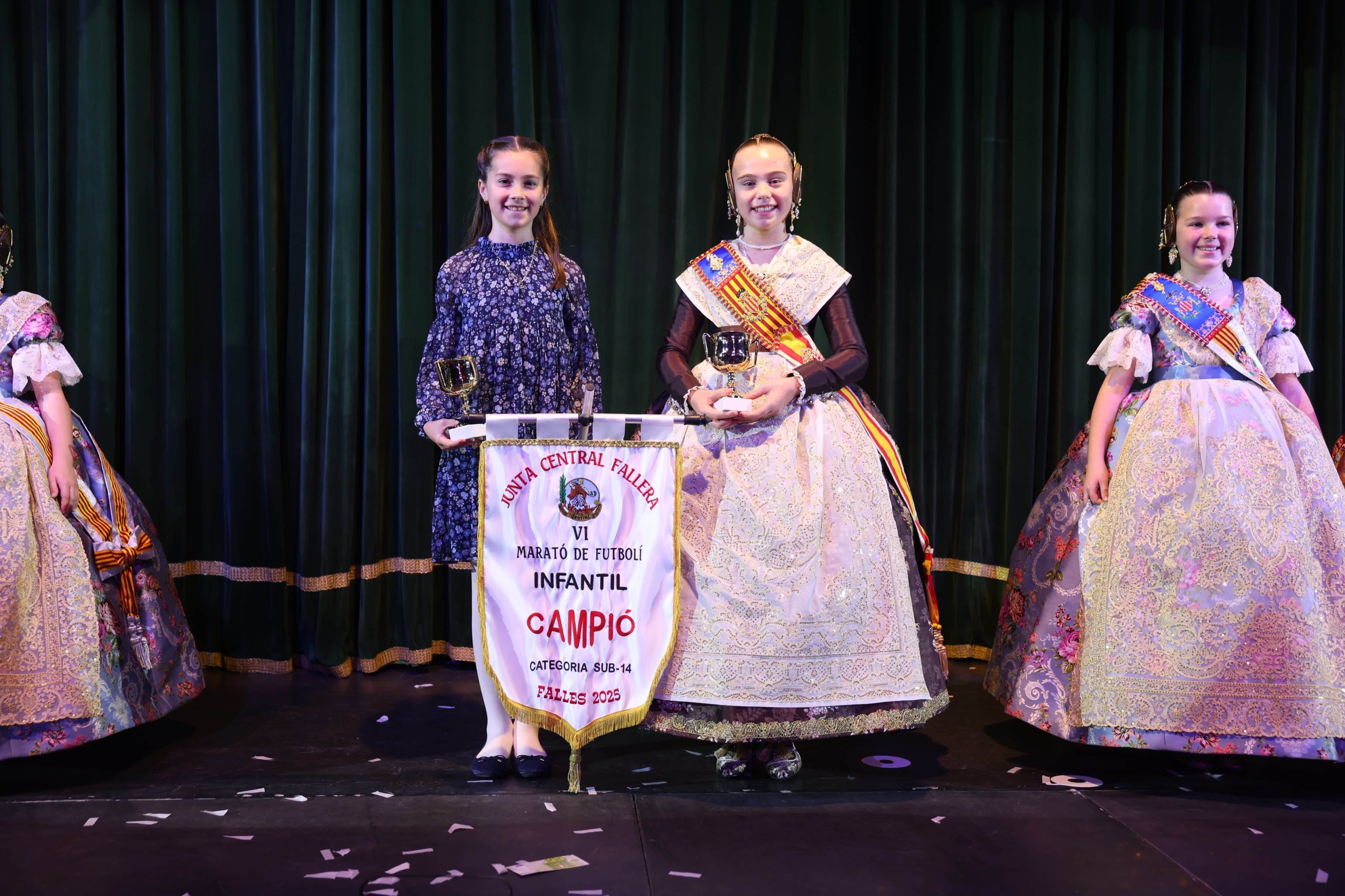 manteletas de fallera Artesanía Viana