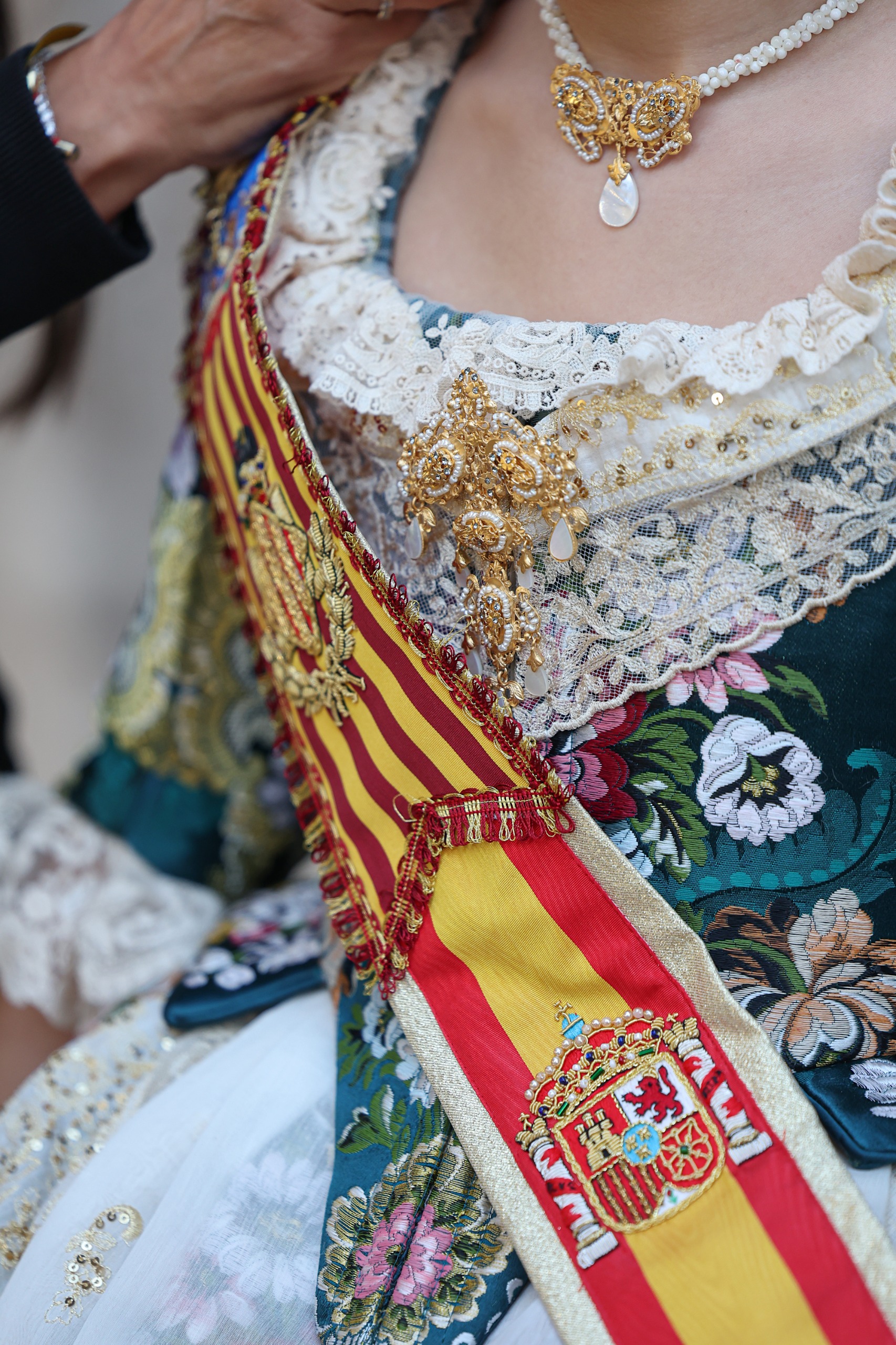 manteletas de fallera Artesanía Viana