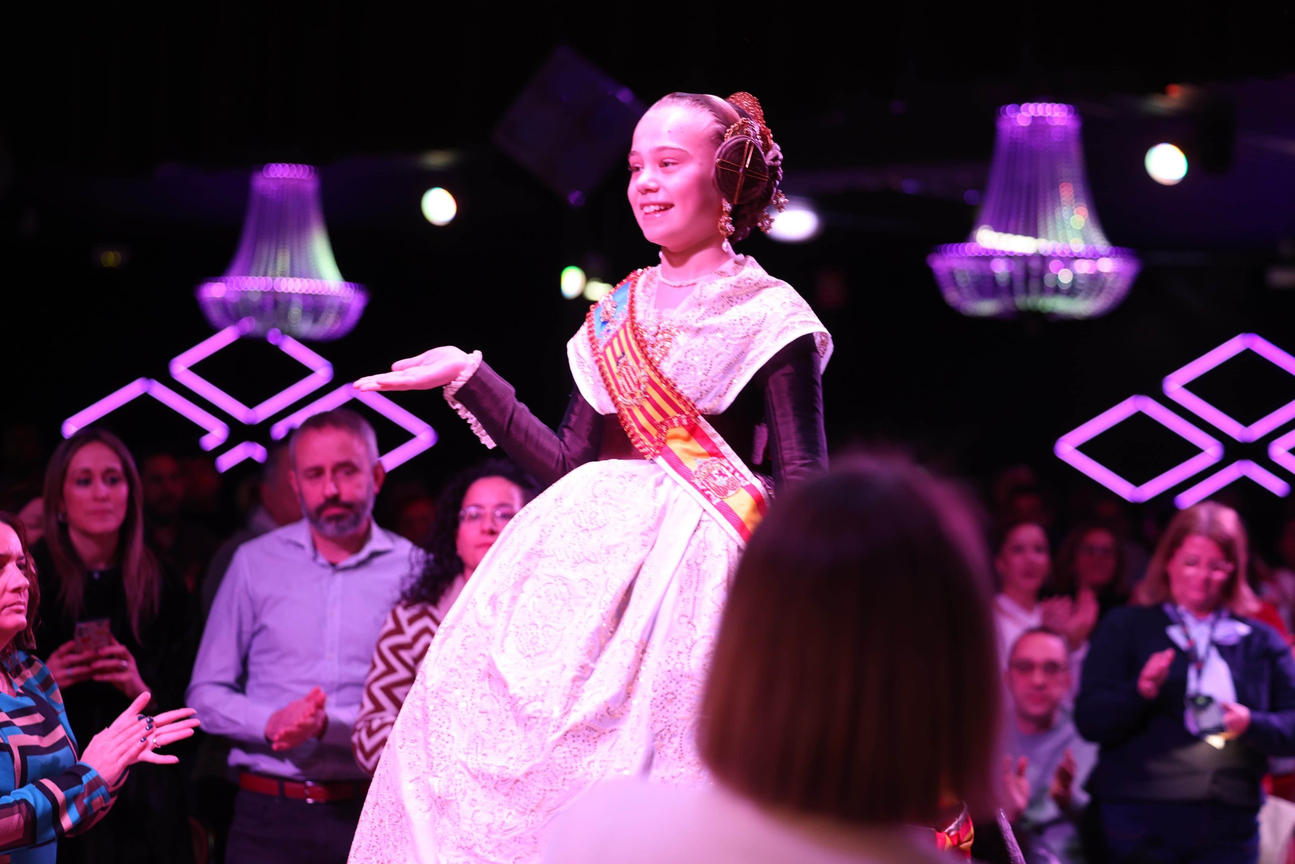 manteletas de fallera Artesanía Viana