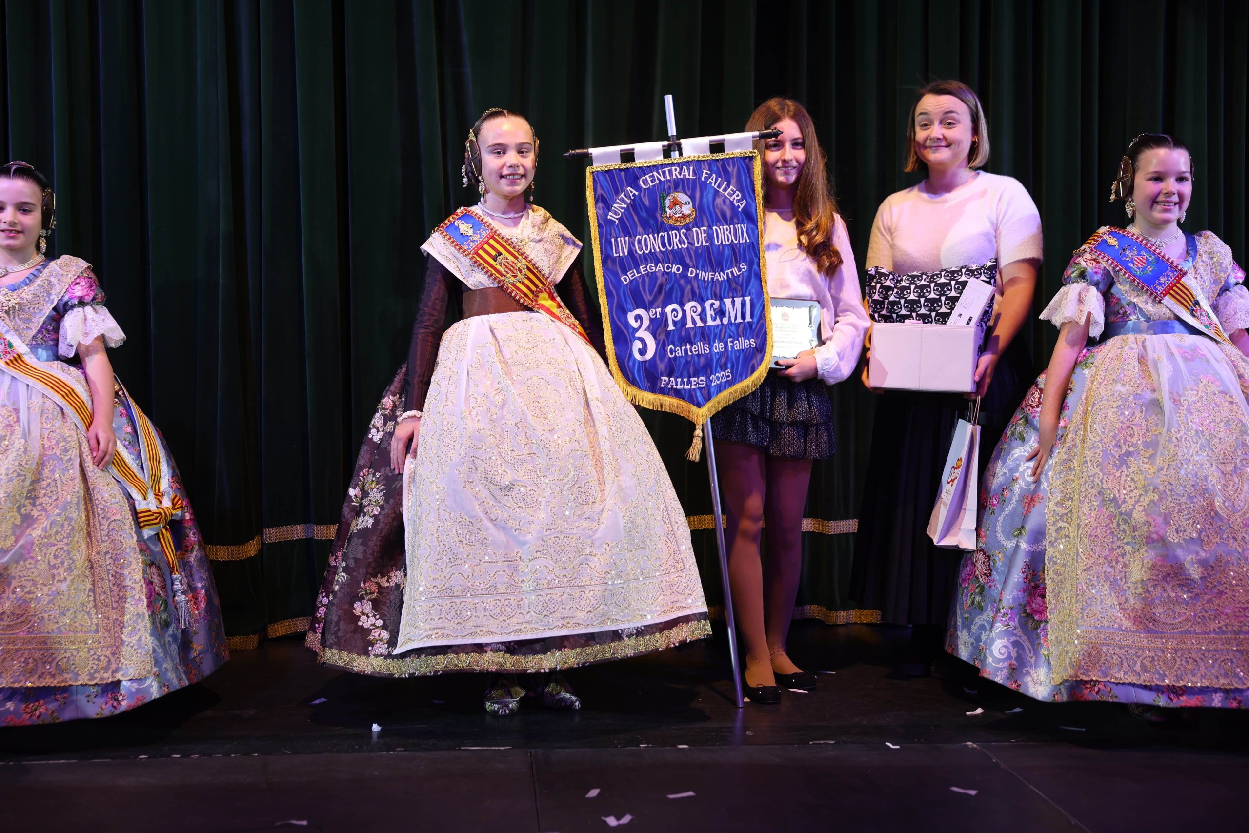 manteletas de fallera Artesanía Viana