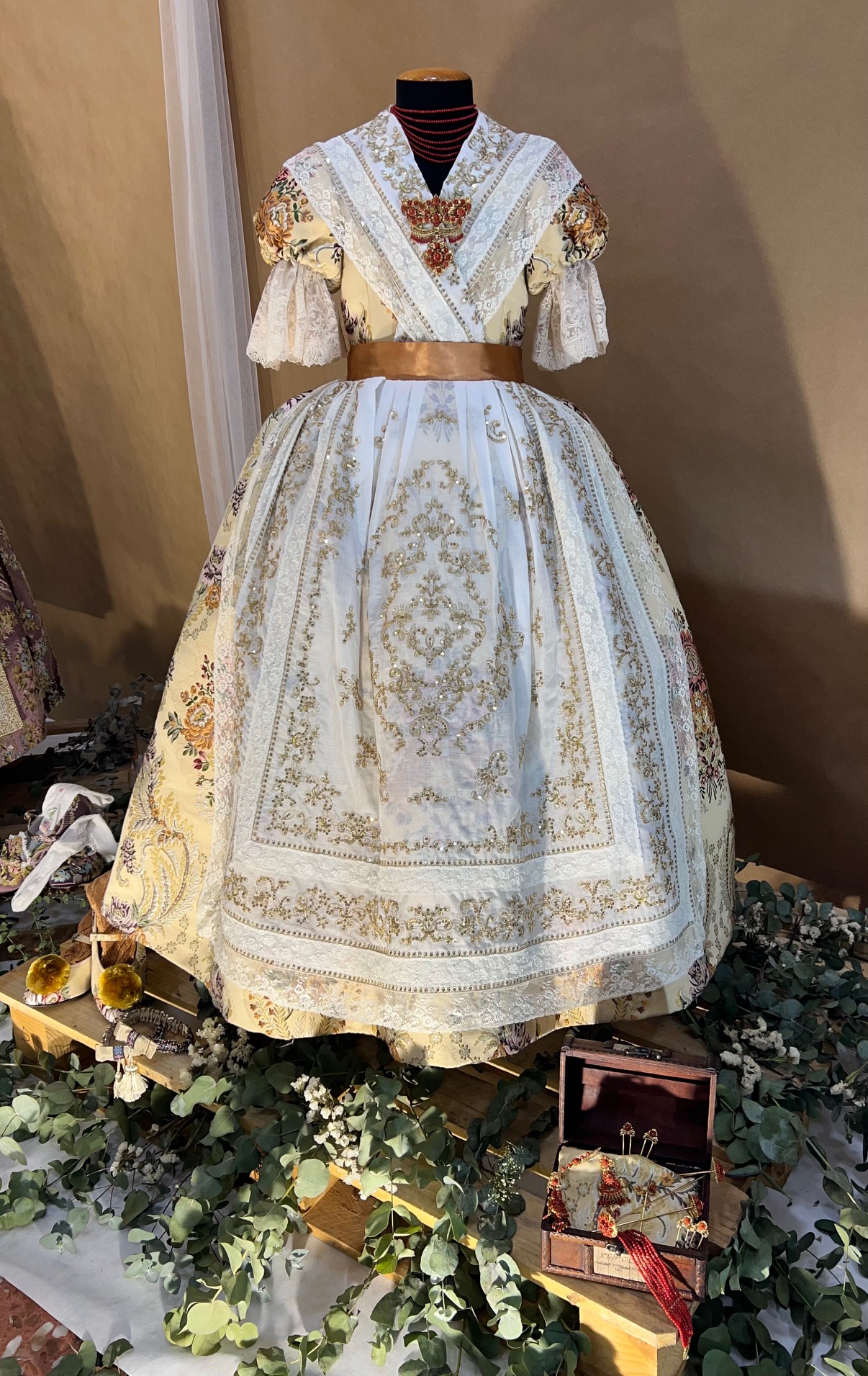 manteletas de fallera Artesanía Viana