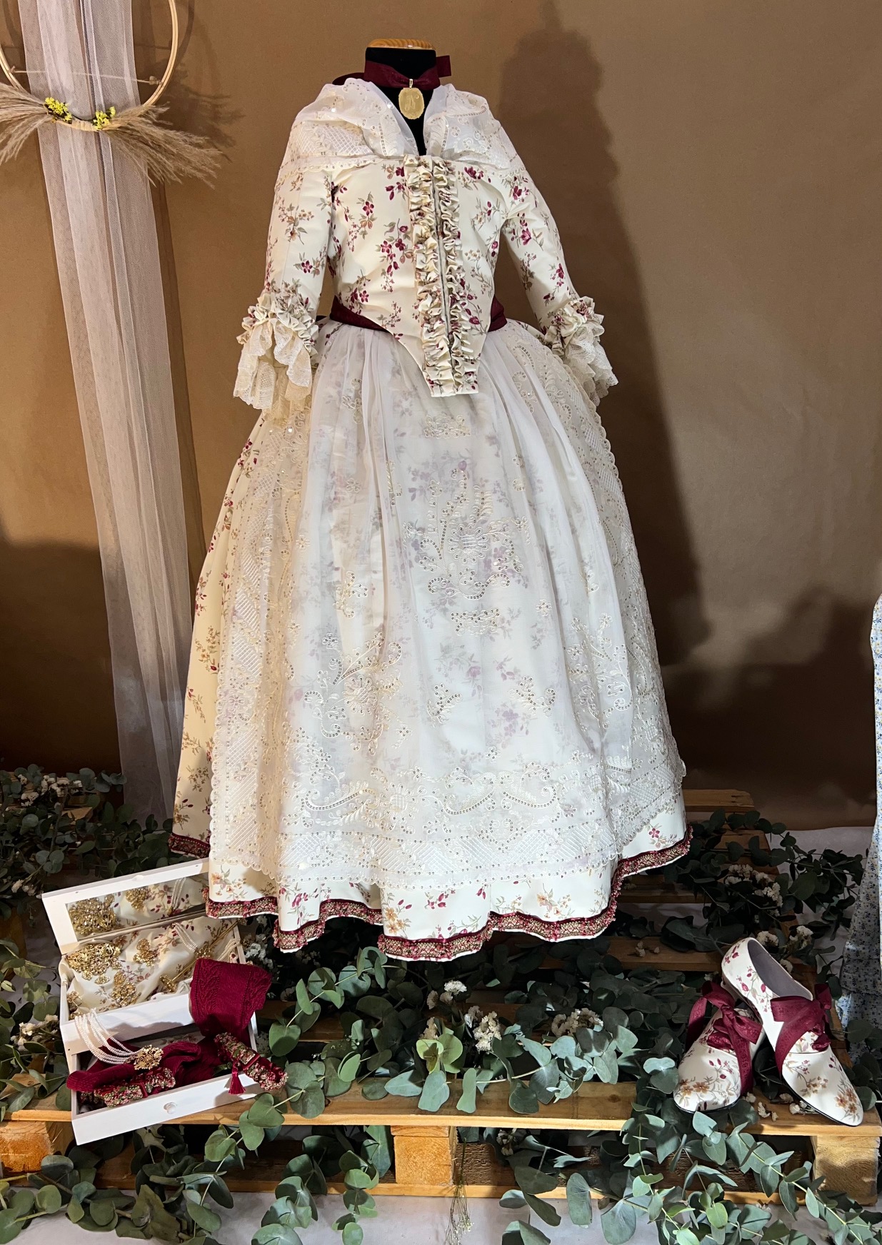 manteletas de fallera Artesanía Viana