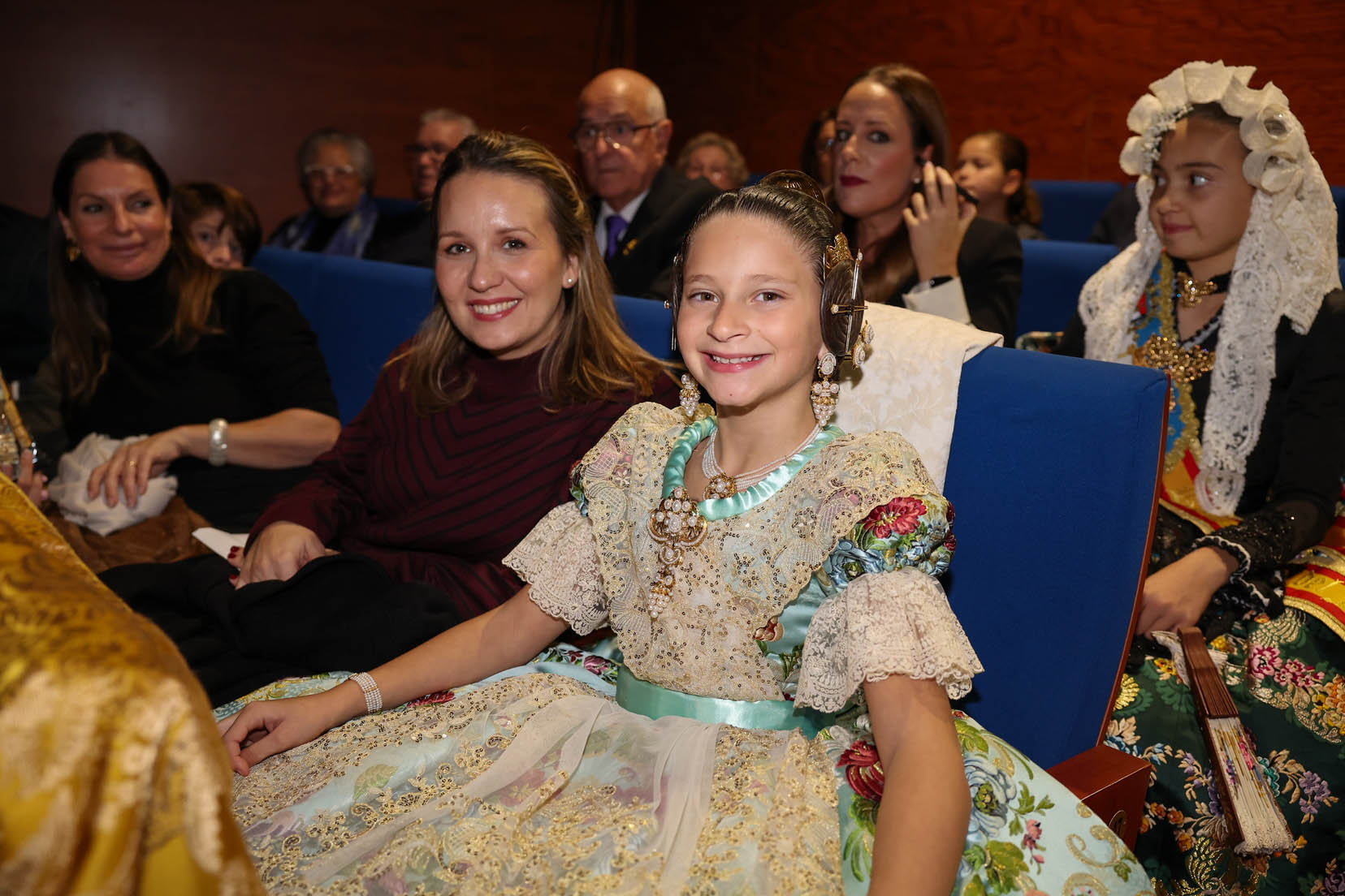 manteletas de fallera Artesanía Viana