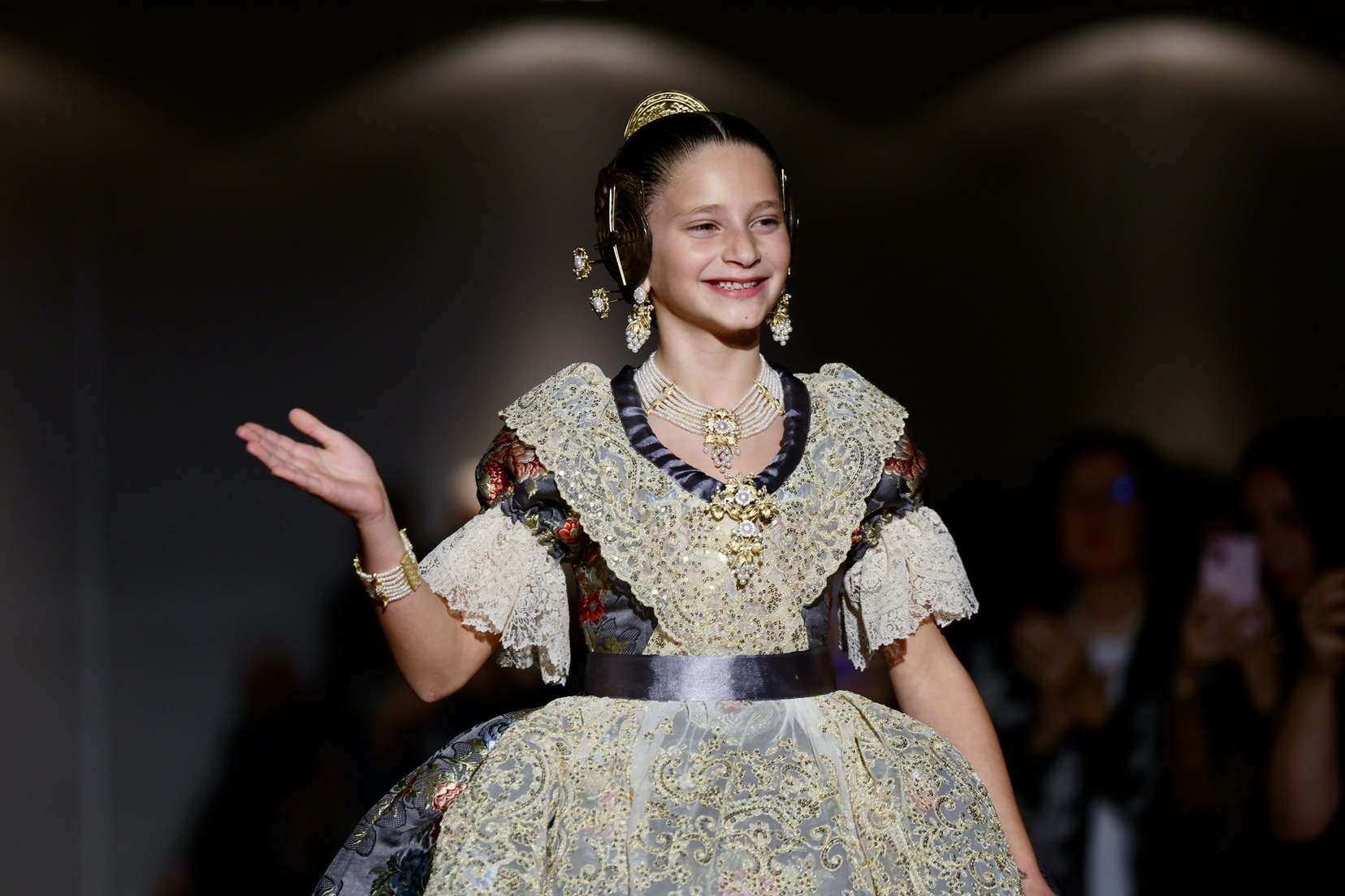 manteletas de fallera Artesanía Viana