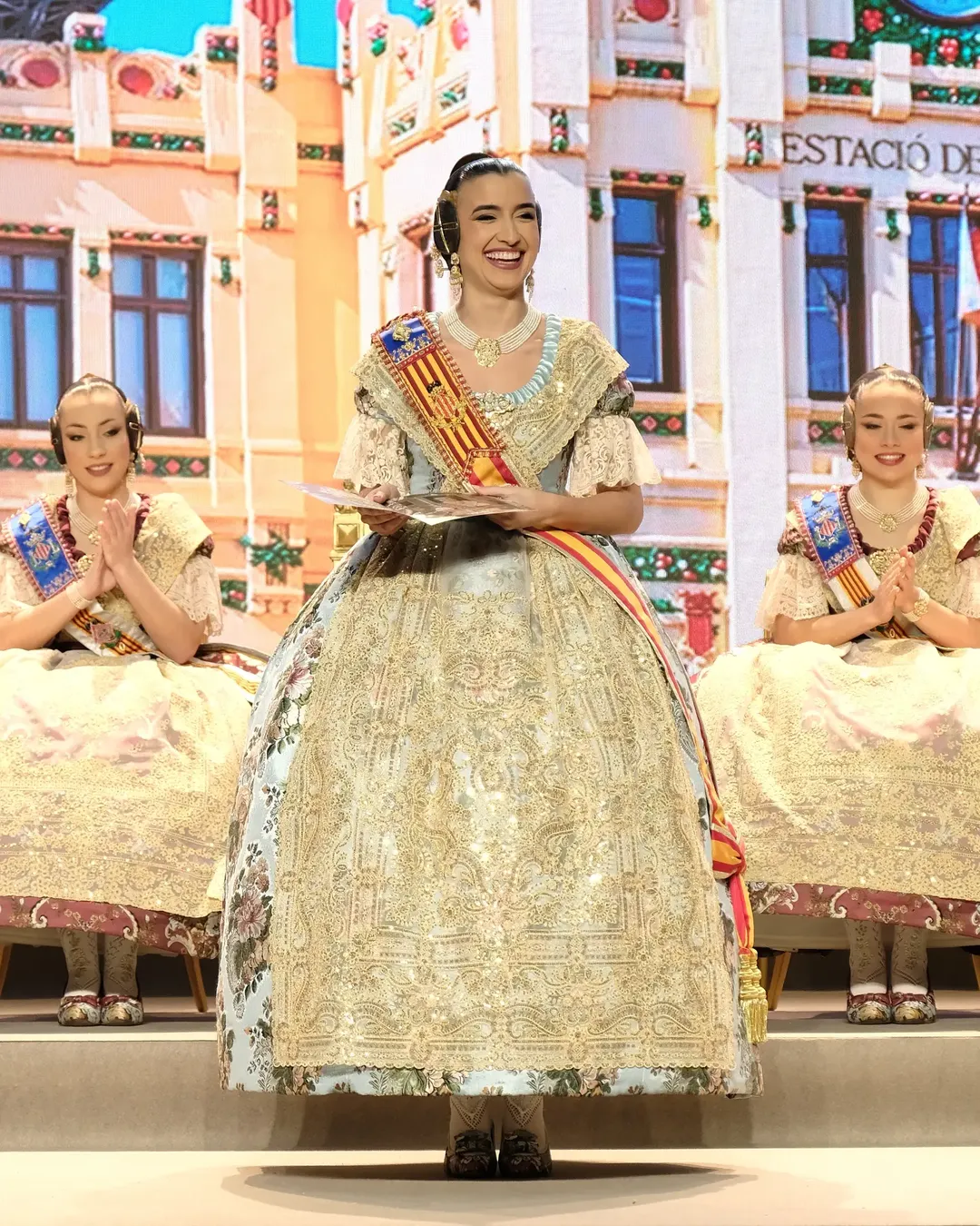 manteletas de fallera Artesanía Viana