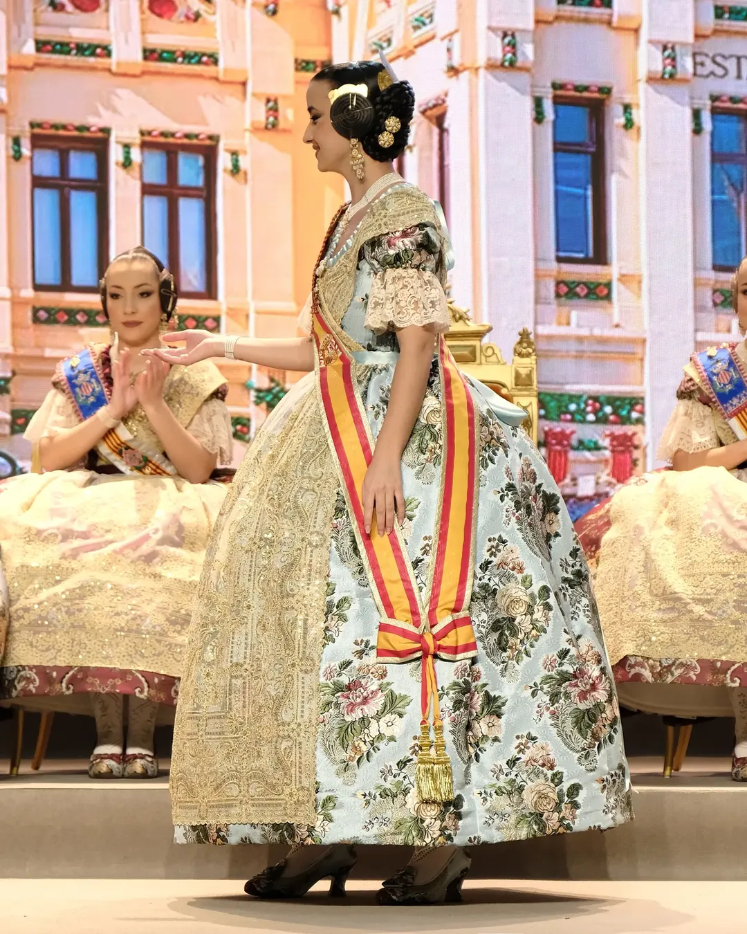 manteletas de fallera Artesanía Viana